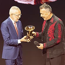 Alexander van der Bellen and Hubert von Goisern