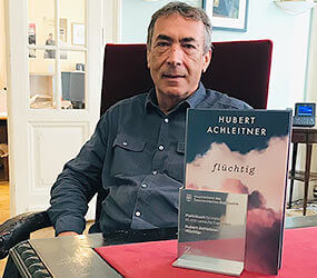 Platinum book - Flüchtig, by Hubert Achleitner