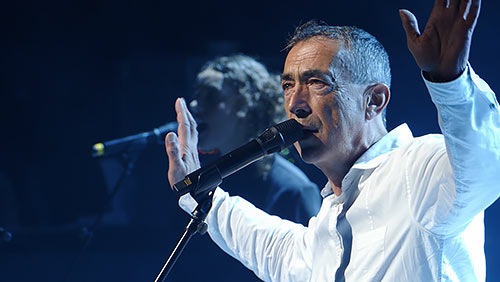 Hubert von Goisern live im Salzburger Festspielhaus